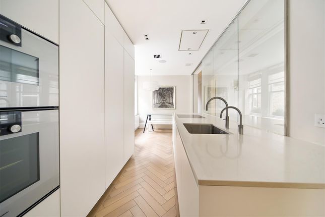 27, Cadogan Court, Chelsea photo 2