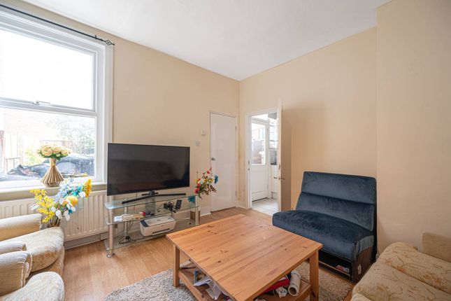 Thumbnail Terraced house to rent in Grange Avenue, Finchley, London