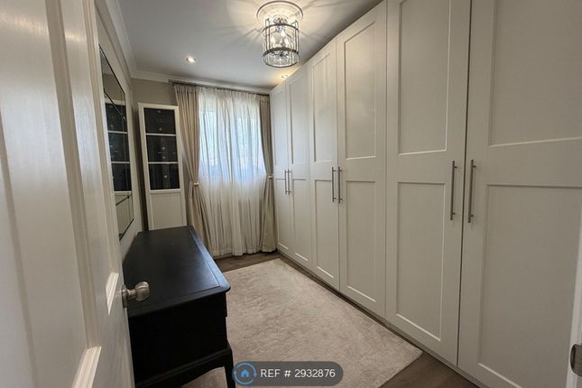 Wood Rise, Pinner photo 4