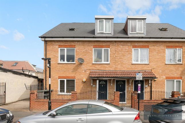 Flat 1, 1A, Bynes Road MV-11.Jpg
