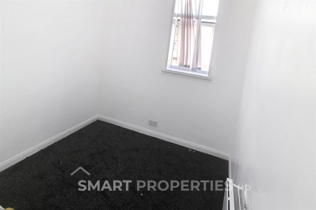 38 oxford house, Swan Lane, Huddersfield photo 4