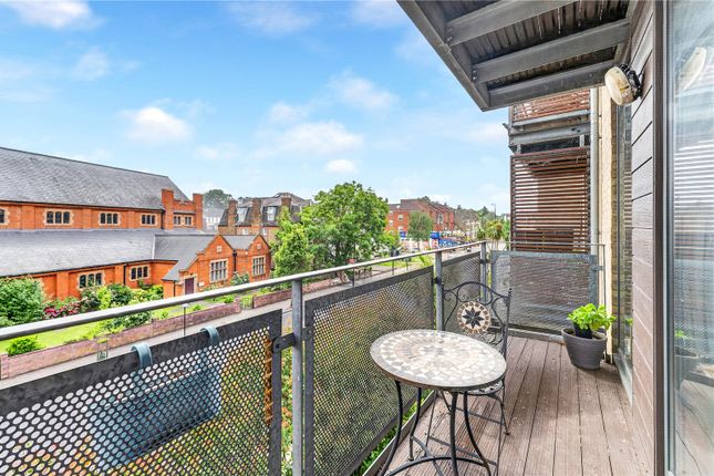 Flat 21 Space Apartments, 419, High Road, Bowes Park photo 4