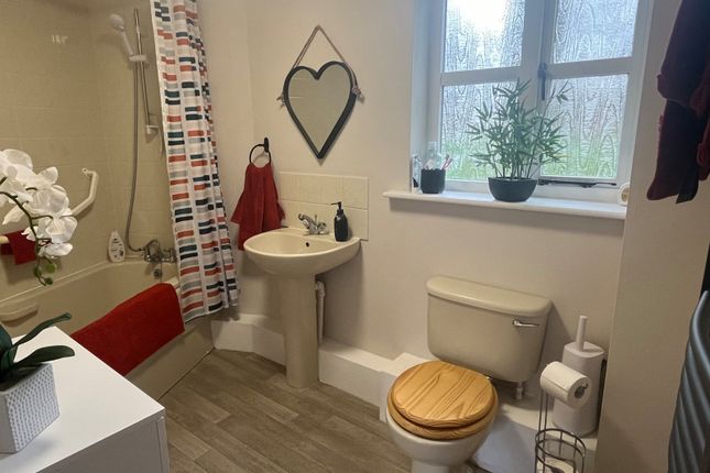 Flat for sale in Avenue Court, Westgate, Bridlington, East Yorkshire