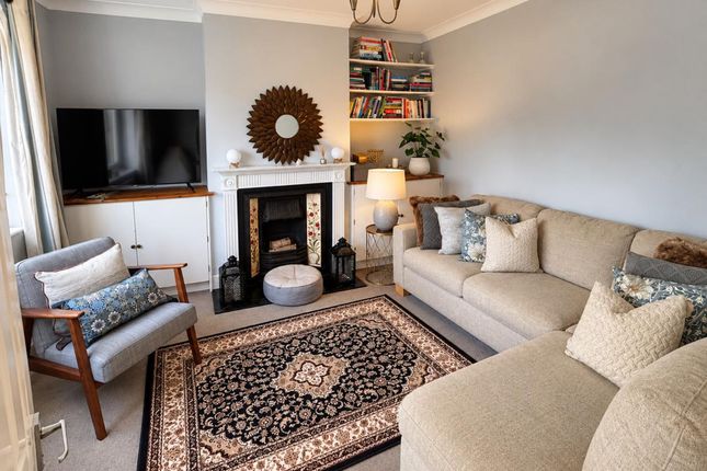 63 Benhurst Gardens, South Croydon photo 4