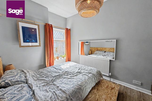 4, Hill Street, Newport photo 5