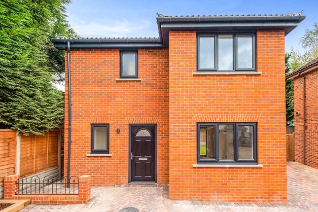 Thumbnail Detached house for sale in Ryall Close, Bricket Wood, St. Albans