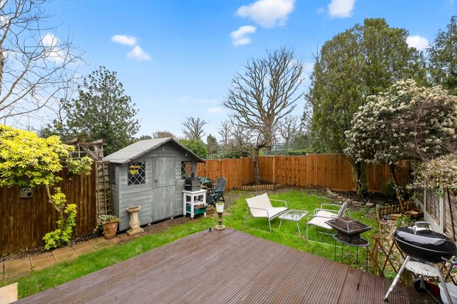 14, Station Way, Buckhurst Hill photo 4