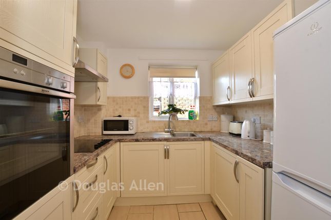 Albion Court, Sun Street, Billericay photo 3