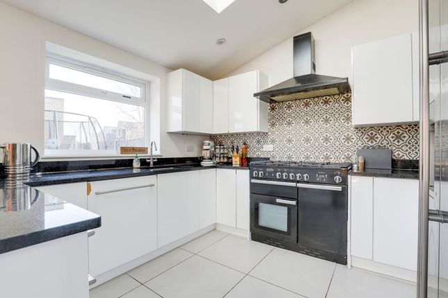 71 Abbey Road, Nottingham photo 3