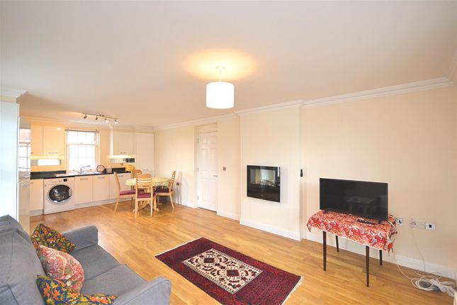 9, Woodville Court, Dorchester photo 4