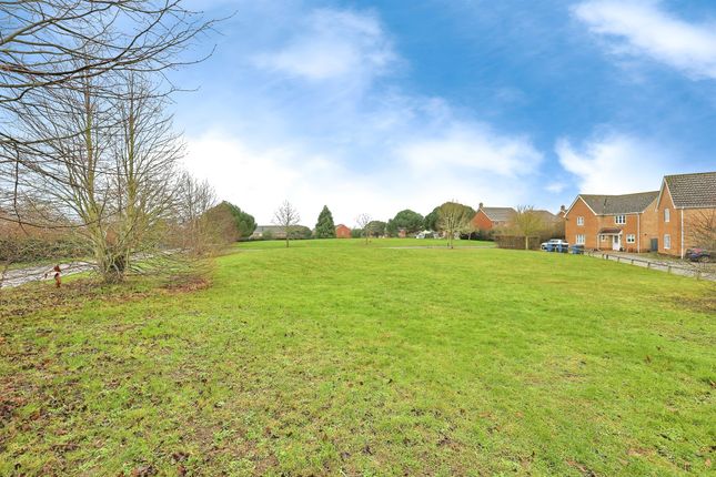 39, Caddow Road, Norwich photo 3