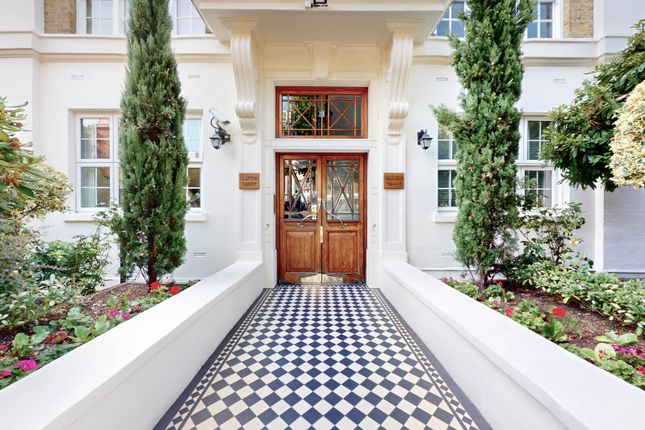 2-bed flat on 69, Clifton Court, London, £1,050,000