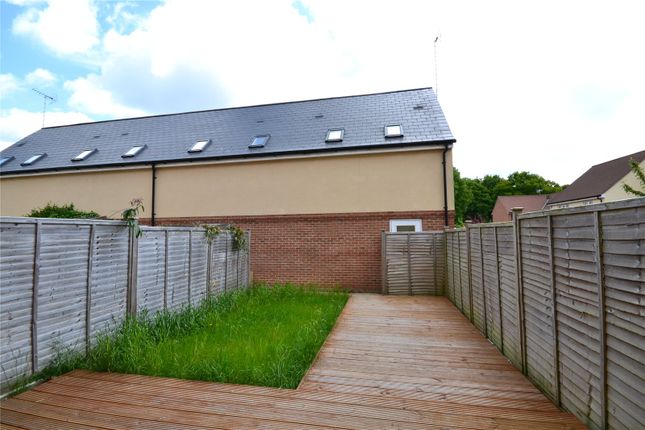51, Sparrowhawk Way, Bracknell photo 4