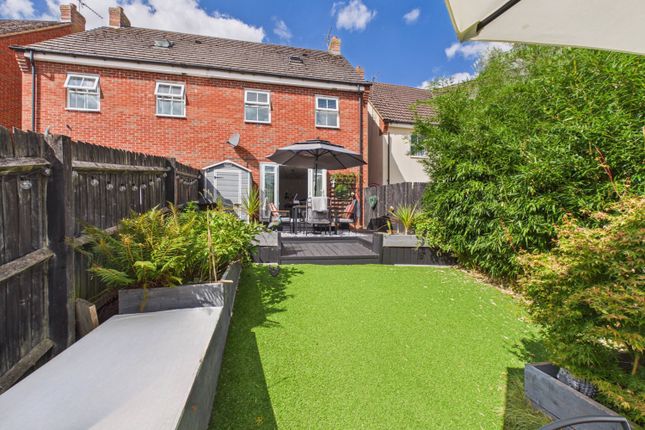 34, Farnborough Drive, Daventry photo 2