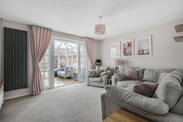 37, Elderfield Road, Caversfield photo 2