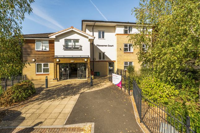19, Fitzwarren Court, Swindon photo 2