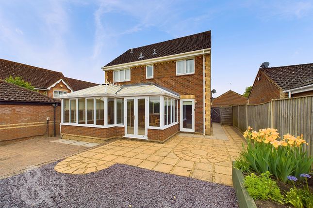 Thumbnail Detached house for sale in Cleves Way, Costessey, Norwich