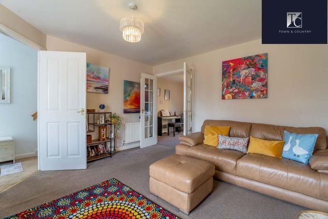 2, Burnawn Gardens, Robroyston photo 4
