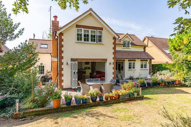 23, Mardley Avenue, Welwyn photo 2