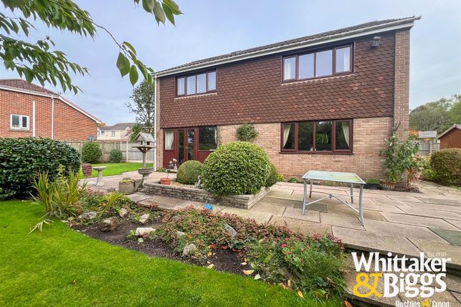 14, Springfield Close, Leek photo 4