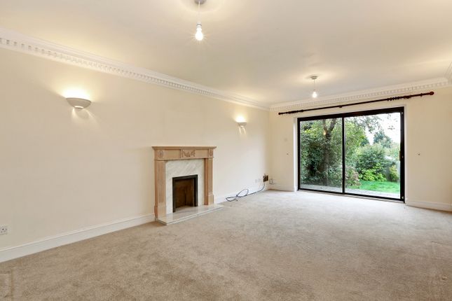 59, Pheasants Way, Rickmansworth photo 3