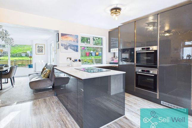 4, Pensby Close, Manchester photo 2