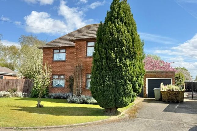 2-bed house on 392, Seawall Lane, North Cotes, £180,000