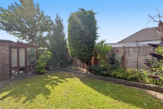 1, Heathview Close, Widnes photo 2