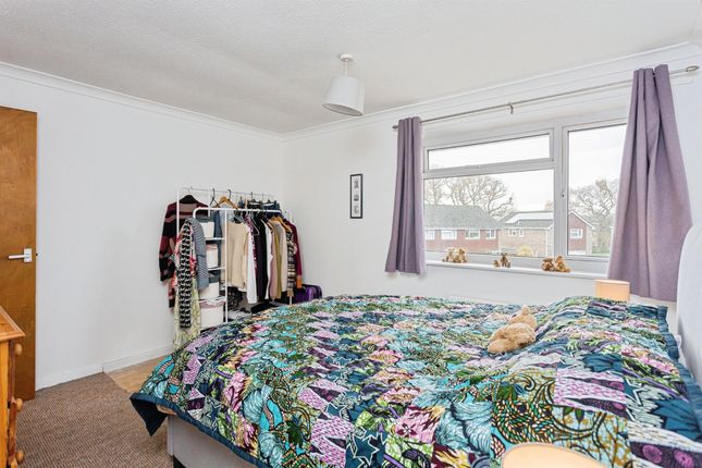 5, Burners Close, Burgess Hill photo 3
