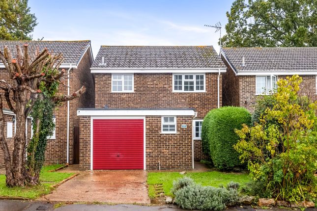 3-bed detached on 5 Jubilee Way, Pulborough, £375,000