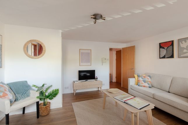 Flat 1, 48, Kipling Street, London Bridge photo 3