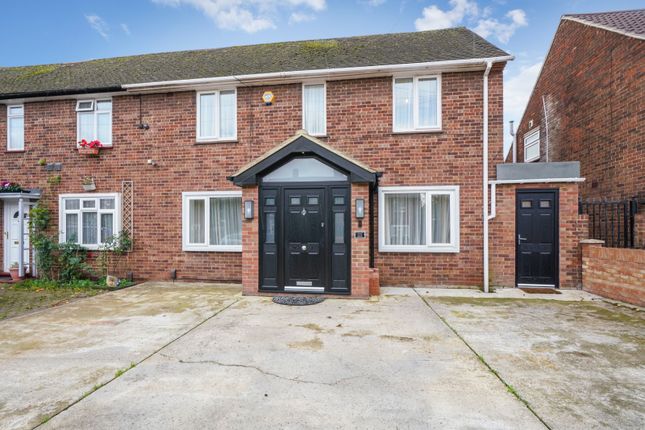 Thumbnail Semi-detached house for sale in Ringway, Southall