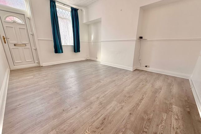21, Whitehall Street, WAKEFIELD photo 2