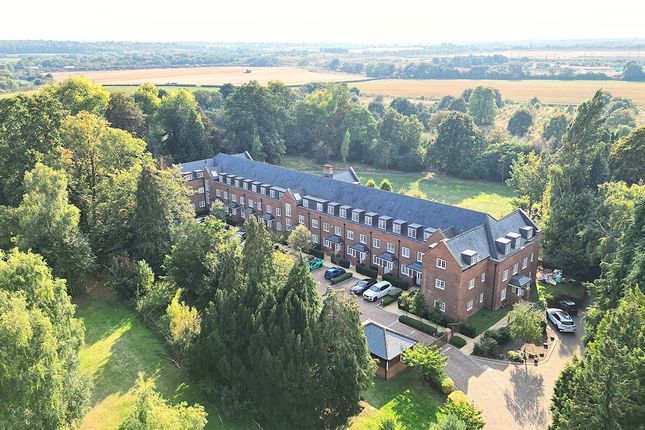 1-bed flat on Little Night Leys Court Pegrum Drive, St. Albans, £1,700/mo