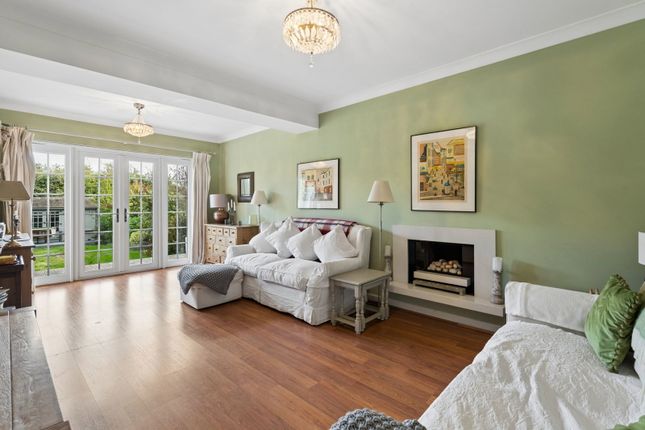 Orchard Drive, Rickmansworth photo 4