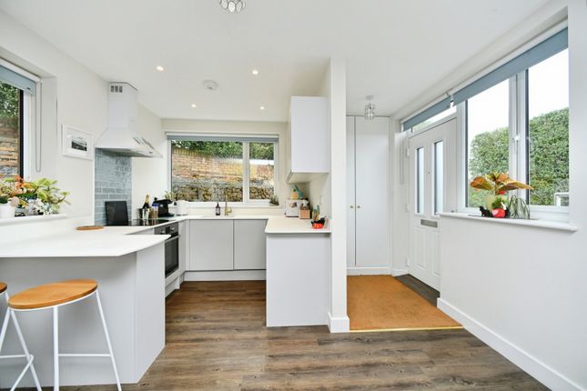 1A,, Lindfield Close, Brighton photo 4