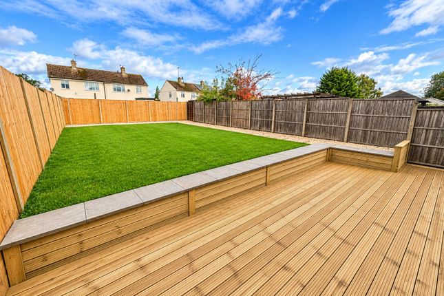Welland Vale Road, Corby photo 4