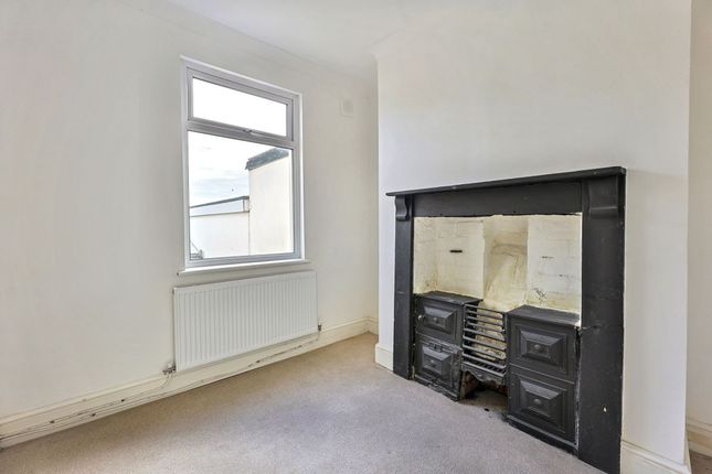 49 Fairoak Avenue, Newport photo 4