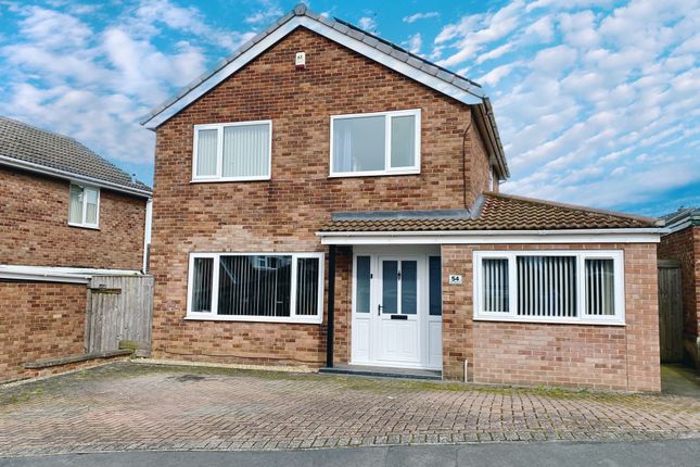 Detached house for sale in High Meadow, Grantham