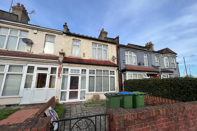 Thumbnail Terraced house to rent in Mcleod Road, London