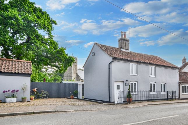 Cottage for sale in The Street, Lyng, Norwich