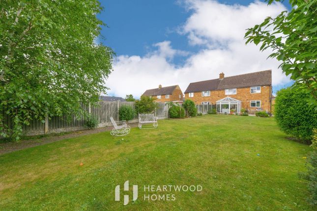 Thumbnail Semi-detached house for sale in Collyer Road, London Colney, St. Albans