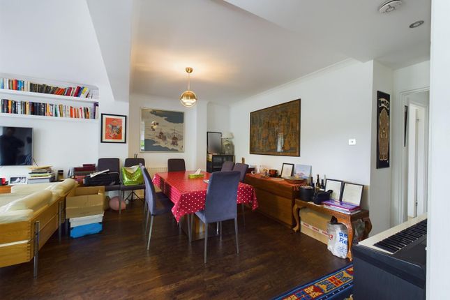12, Constable Walk, London photo 2