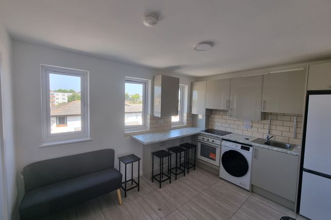 42a, Oxley Close, Bermondsey photo 2