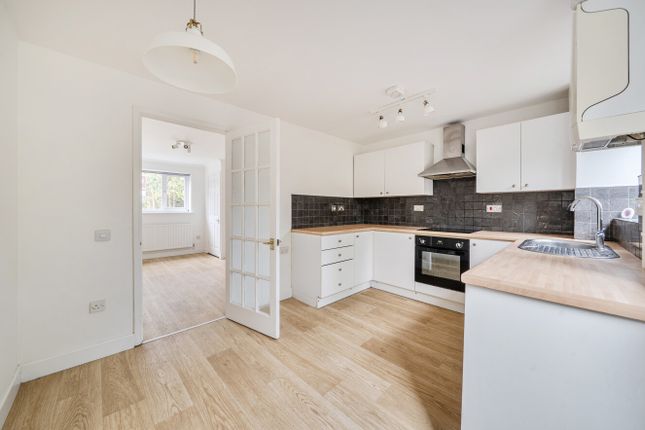 4, Jutland Close, Fareham photo 3