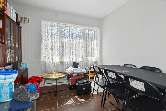 5, Shakespeare Road, Dartford photo 4