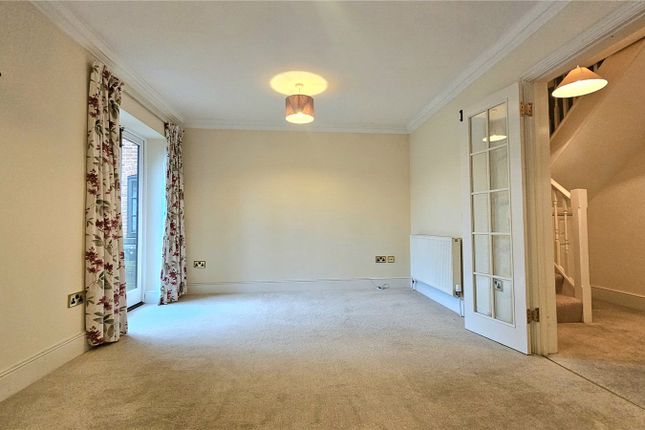 15, Motcombe Grange, Shaftesbury photo 3