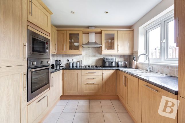 Thumbnail Detached house for sale in Wrotham Road, Gravesend, Kent