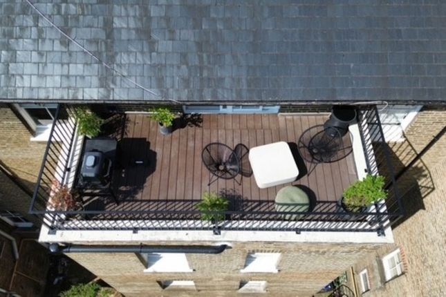 Flat E, 5, Kingsgate Road, London photo 2