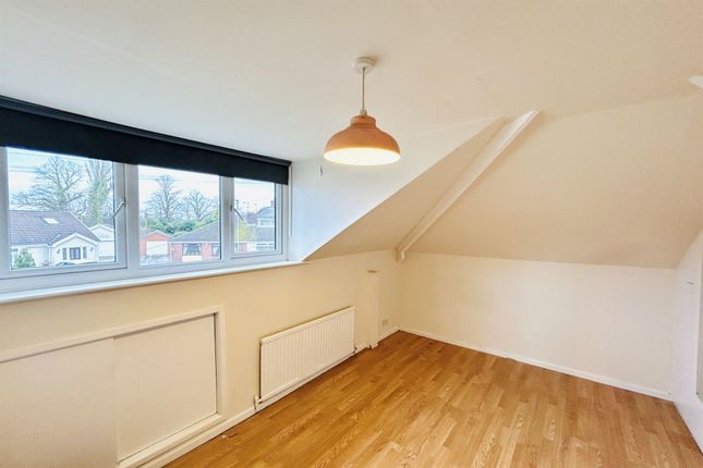 12 Sycamore Drive, Lymm photo 3